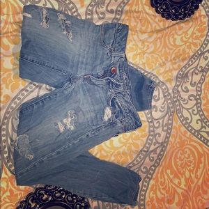 💛💛American eagle Distressed Jeans💛💛